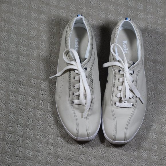 Keds Prestige Size 10 Taupe Leather Sneakers with Arch Support  - LIKE NEW - Picture 2 of 6